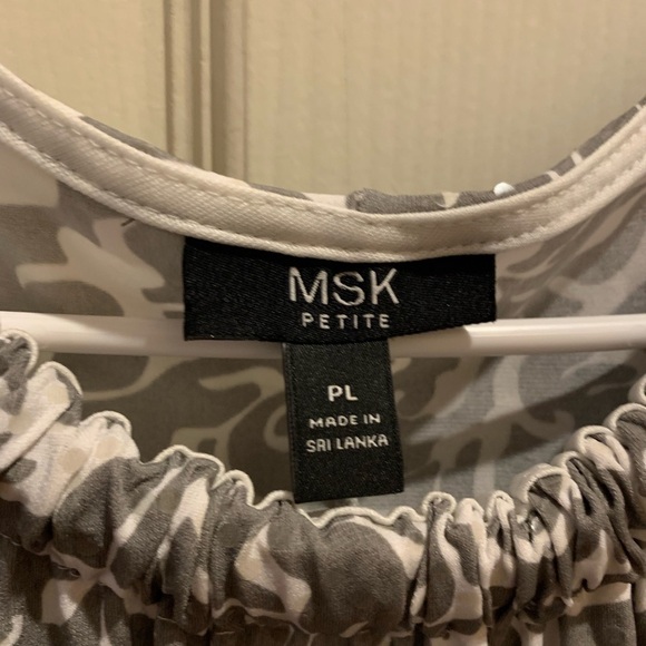 MSK Green White Sequined Floral Cutaway Sleeveless Ruffled-hem Flared Dress PL - Picture 3 of 5